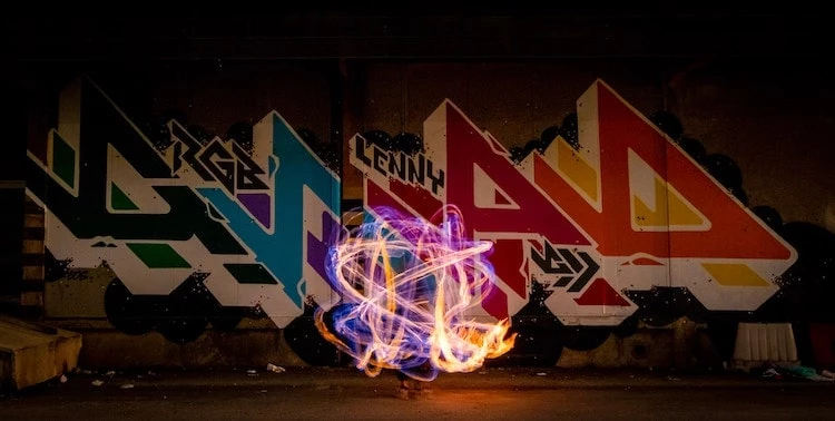 11 Tips to Create Incredible Light Graffiti Photos
