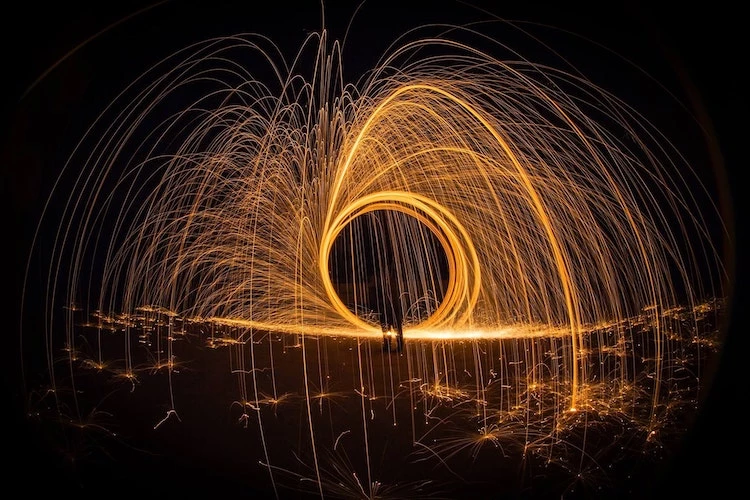 11 Tips to Create Incredible Light Graffiti Photos